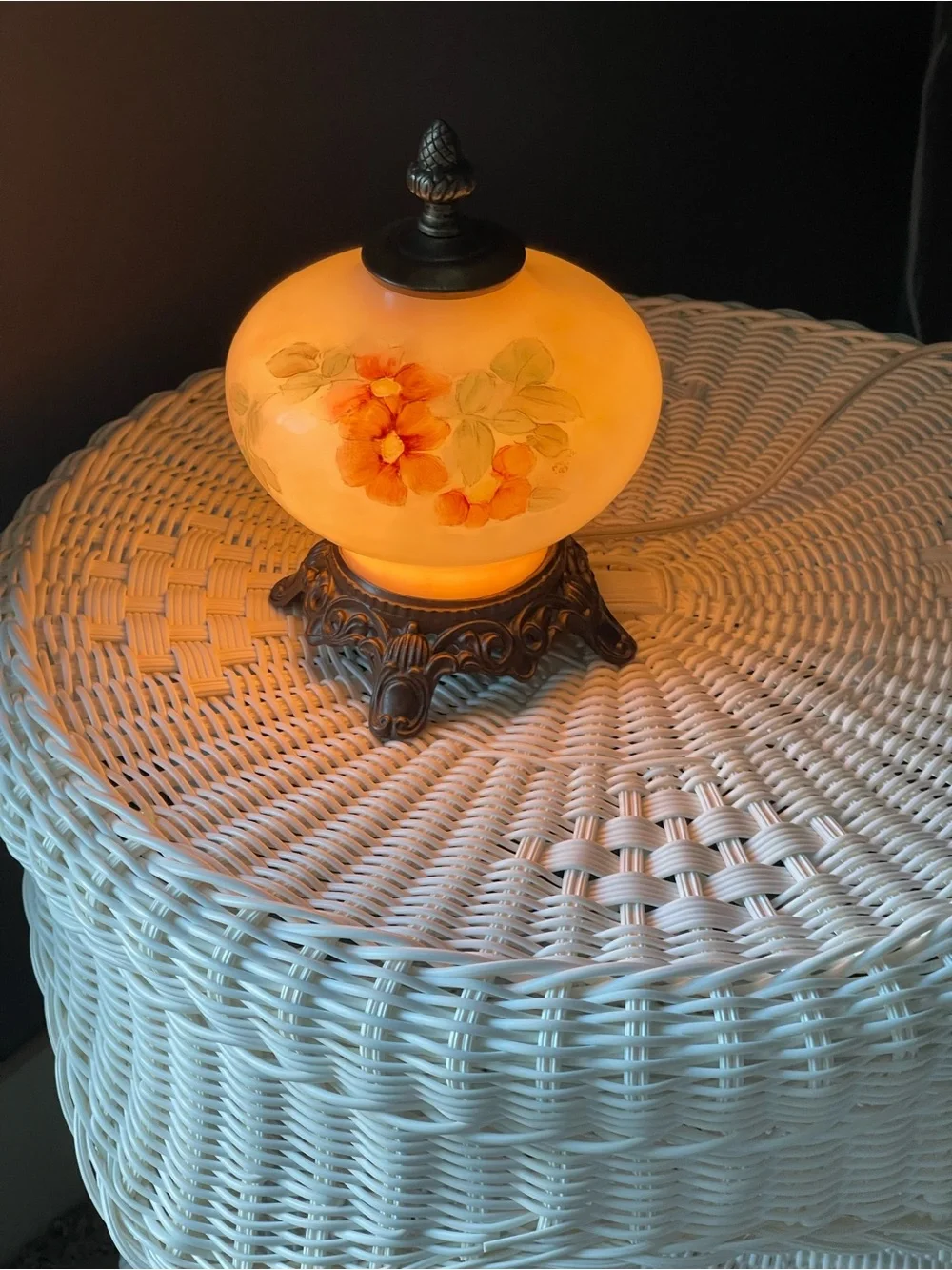 Hand-Painted Floral Glass Table Lamp with Brass Accents - White/Pink